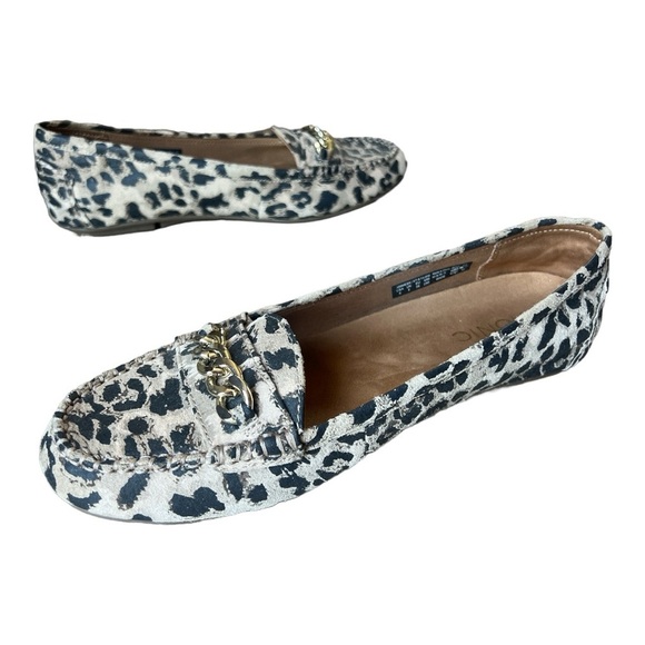 Vionic Women’s Mesa Animal Print Gold Chain Detail Slip On Loafers, 8 Wide - Picture 3 of 9